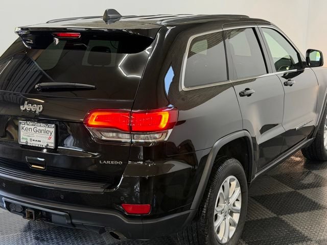 Certified 2022 Jeep Grand Cherokee Laredo E AWD/4WD image 12