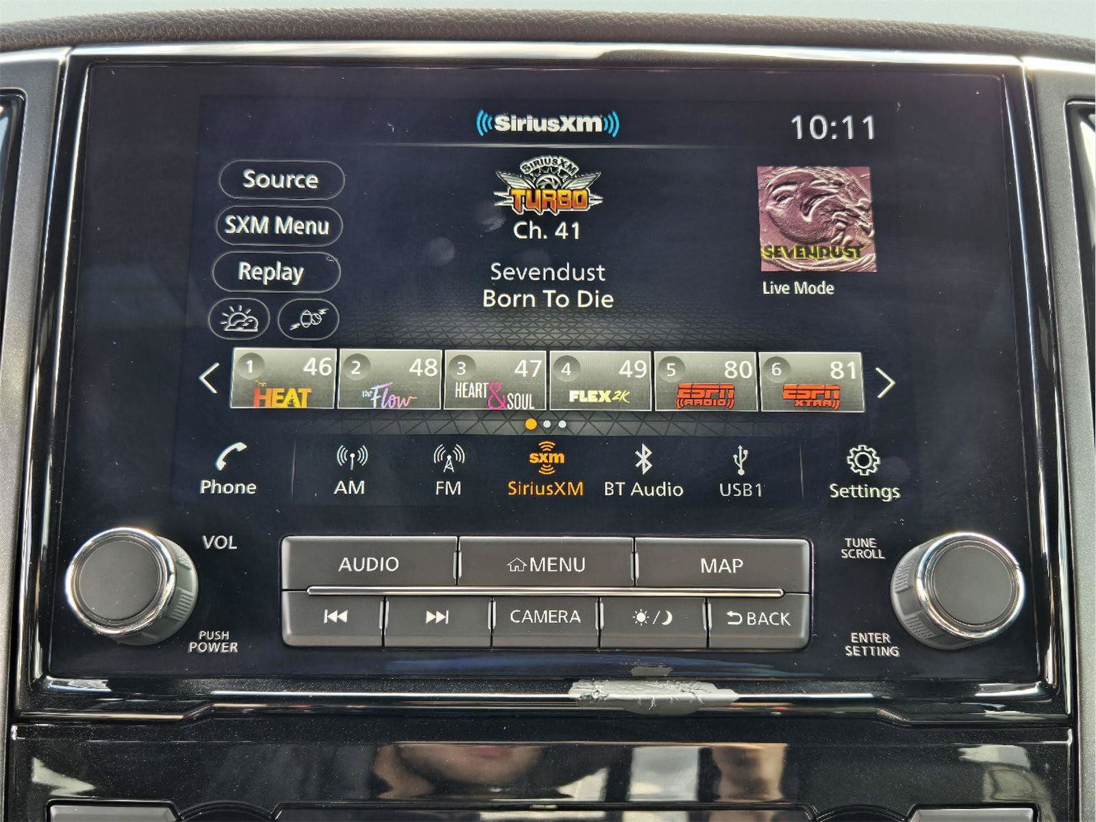 Used 2024 Nissan Titan PRO-4X w/ Pro-4x Convenience Package AWD/4WD image 16