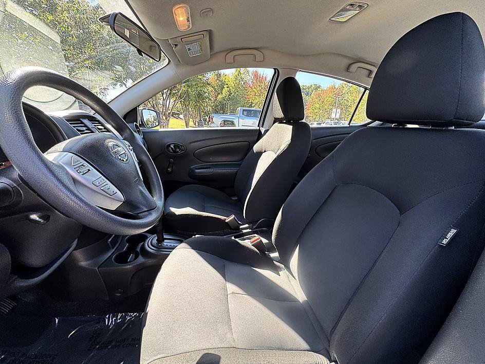 Used 2018 Nissan Versa S Plus FWD image 11