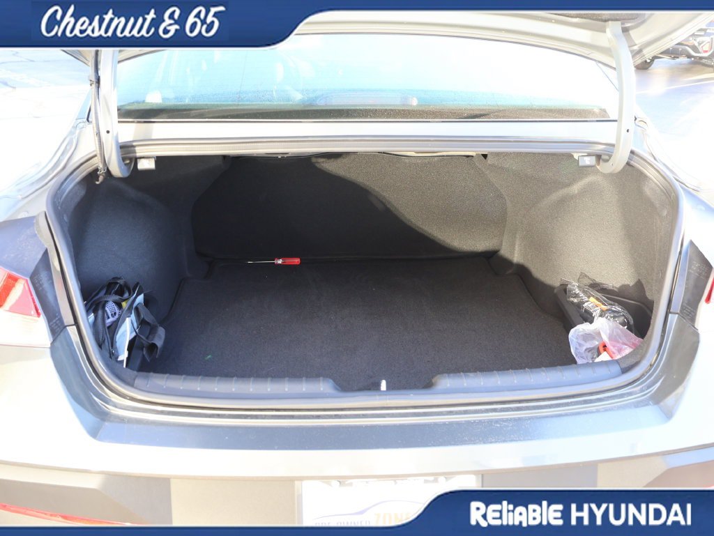 Certified 2025 Hyundai Elantra Sport FWD image 14