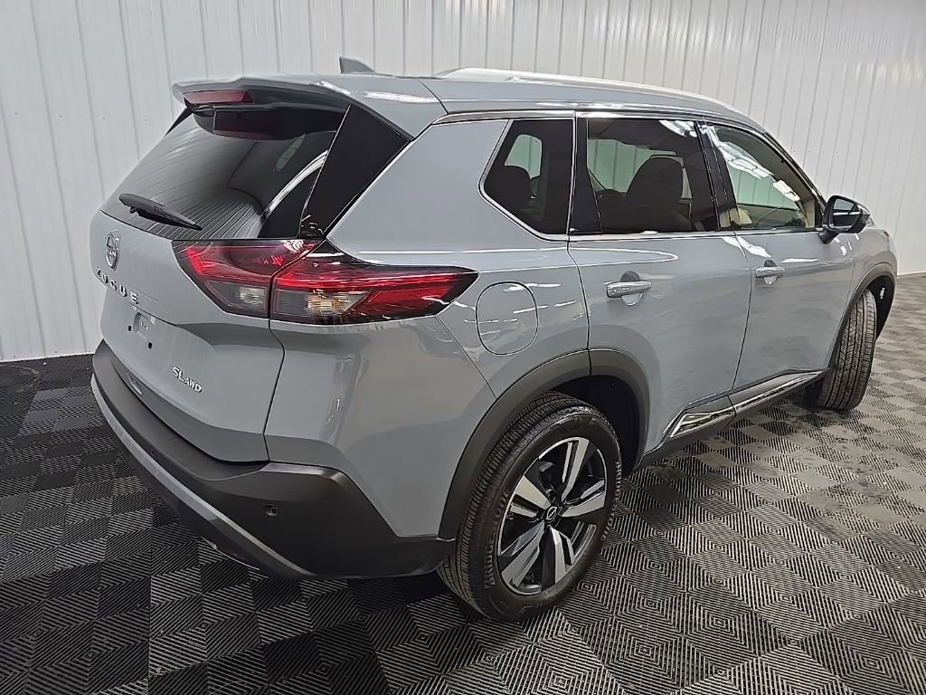 Used 2023 Nissan Rogue SL image 10