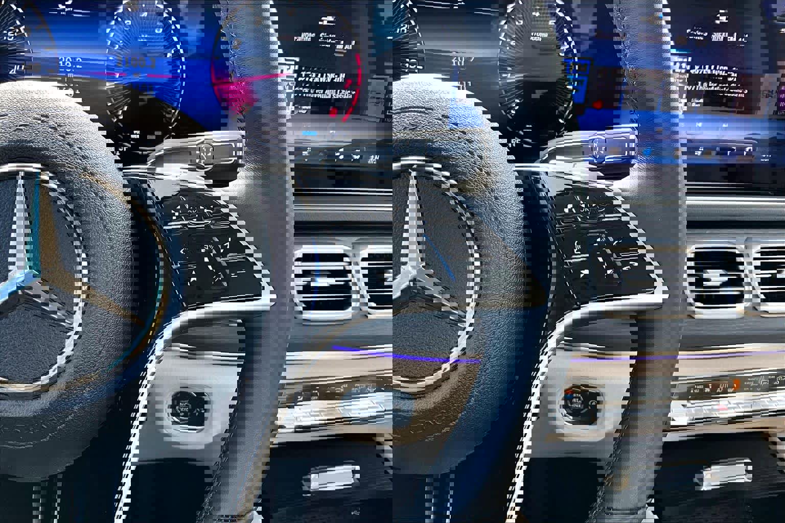 Certified 2024 Mercedes-Benz GLE 350 4MATIC image 24