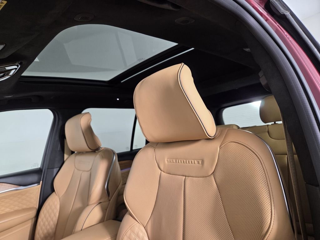 Certified 2024 Jeep Grand Cherokee Summit image 14