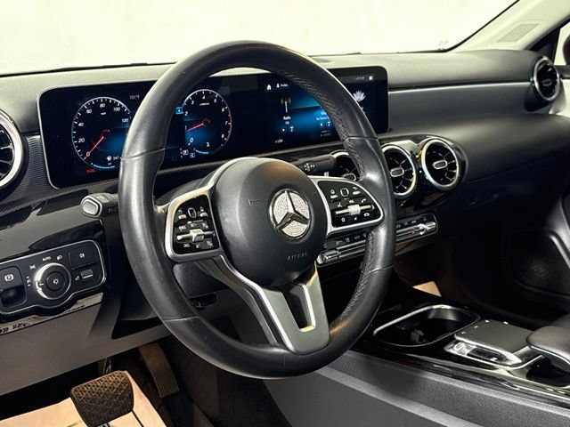 Used 2019 Mercedes-Benz A 220 image 40