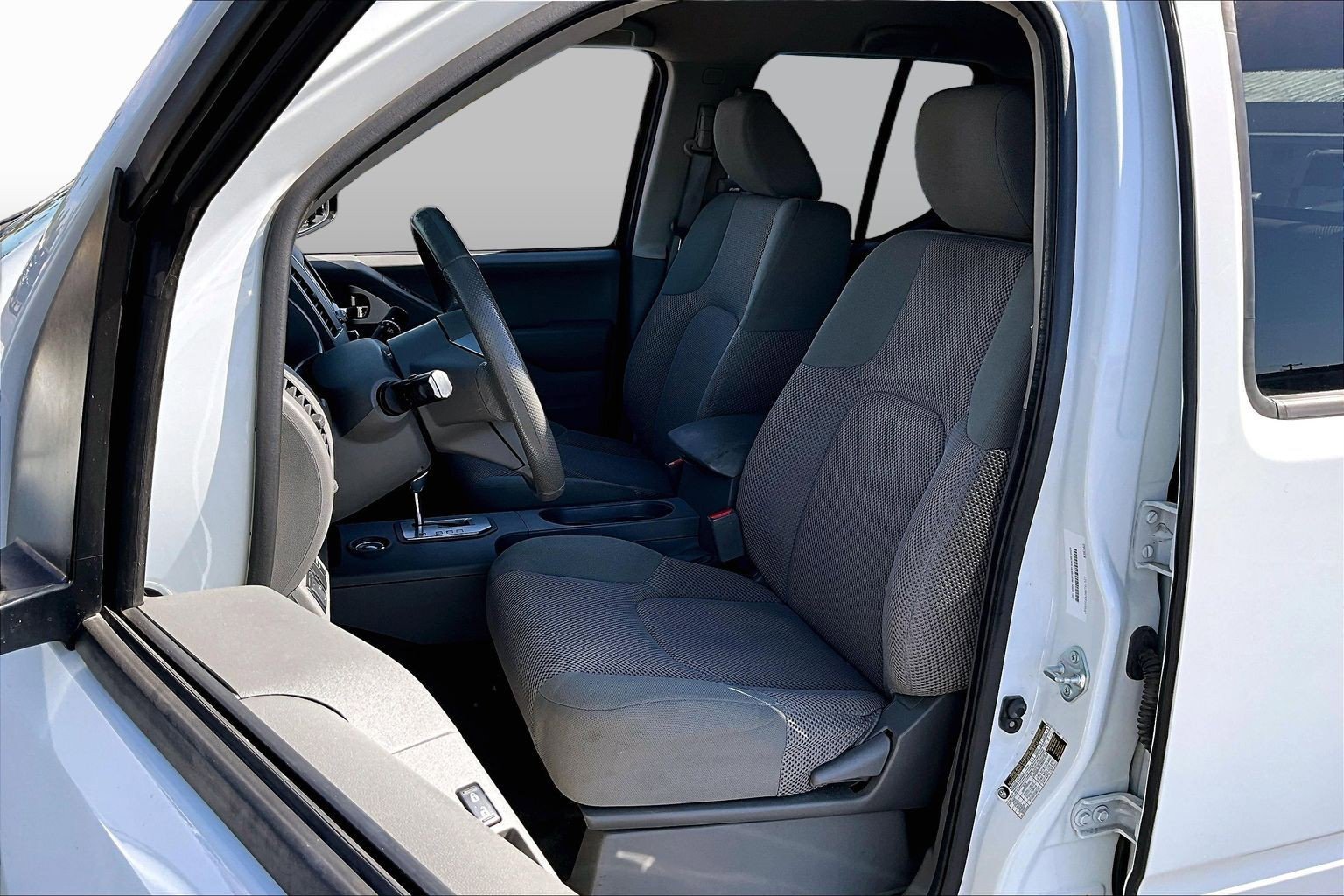 Used 2021 Nissan Frontier SV RWD image 20