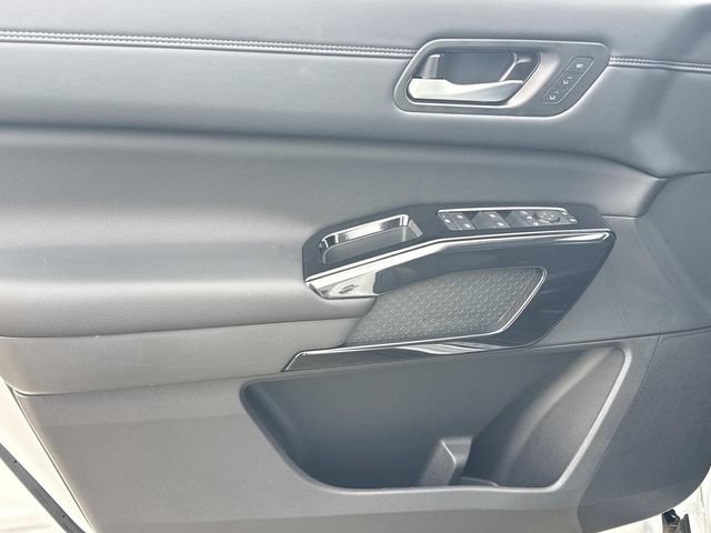 New 2026 Nissan Pathfinder Platinum w/ Cargo Package FWD image 21
