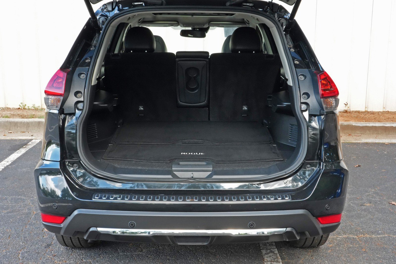 Used 2019 Nissan Rogue SL w/ Premium Package AWD/4WD image 9