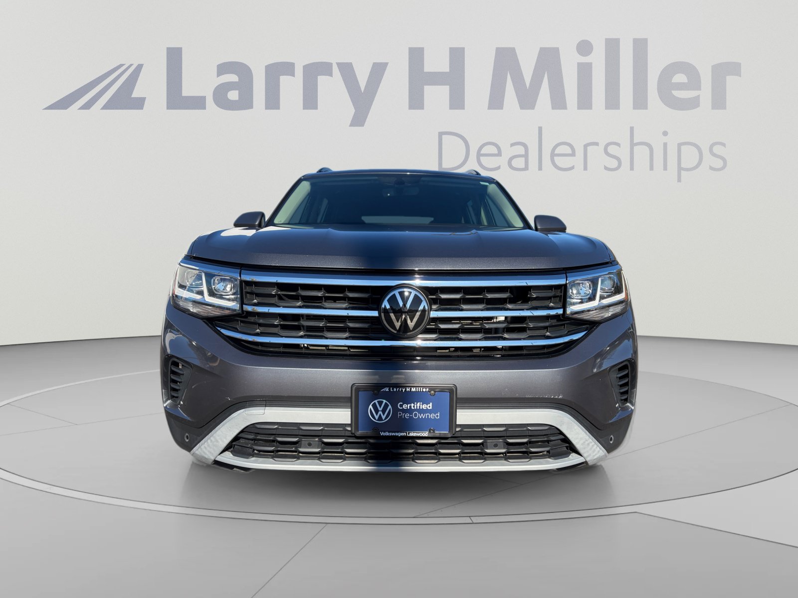 Used 2023 Volkswagen Atlas SE w/ Panoramic Sunroof Package AWD/4WD image 8