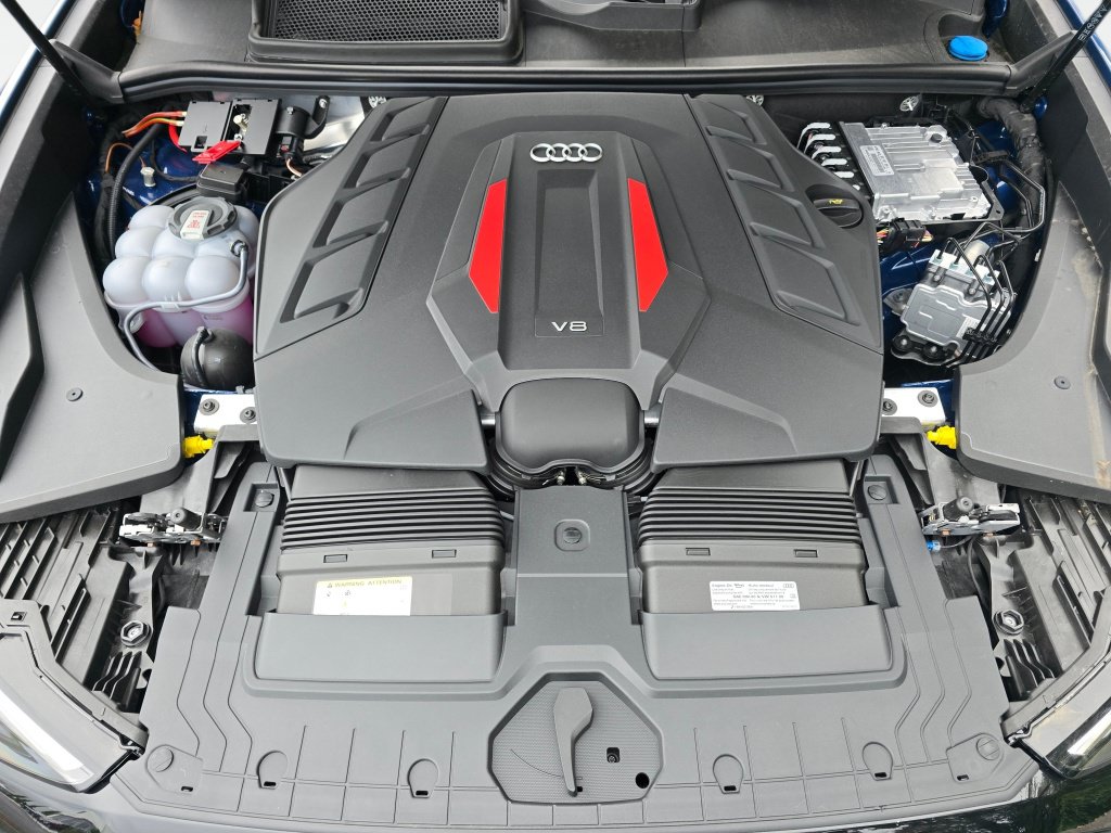 New 2026 Audi SQ8 Prestige AWD/4WD image 11