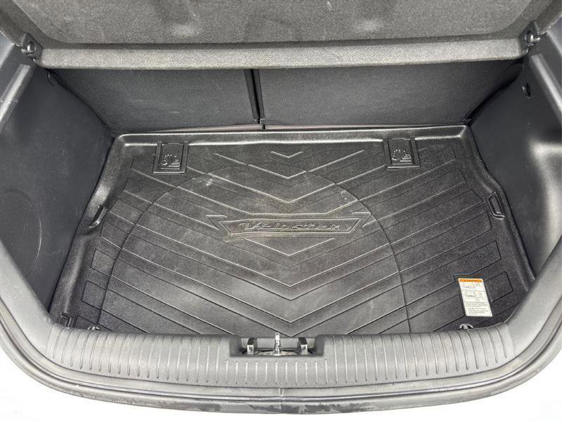 Used 2012 Hyundai Veloster w/ Style Pkg image 22