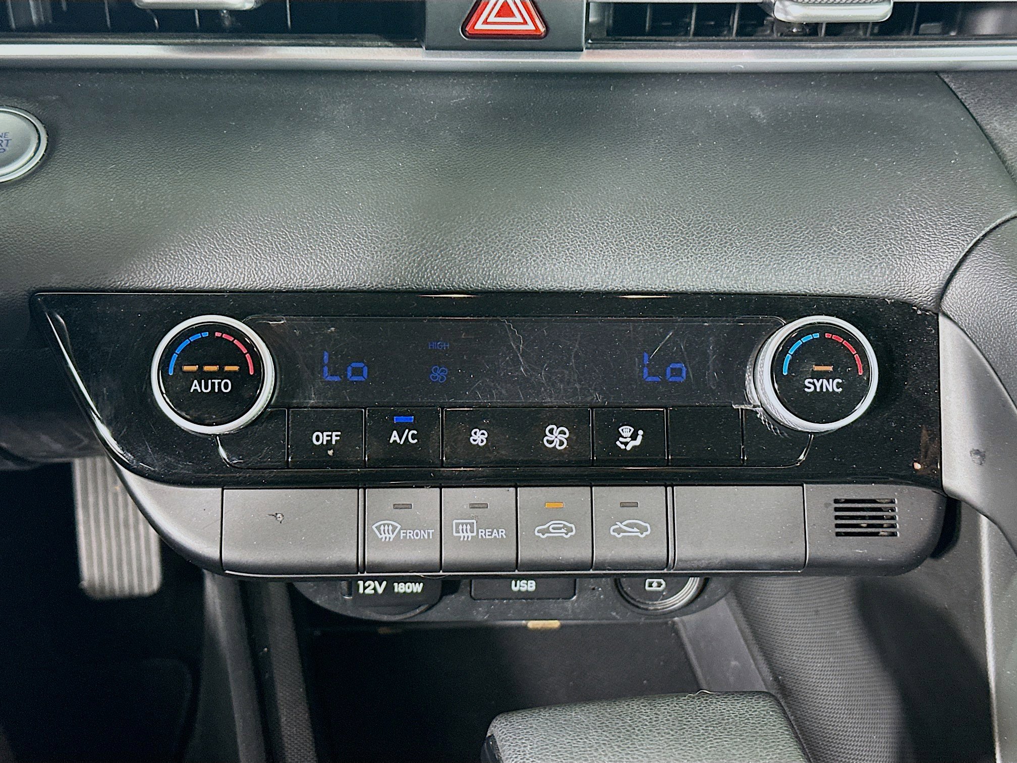 Used 2023 Hyundai Elantra SEL image 22