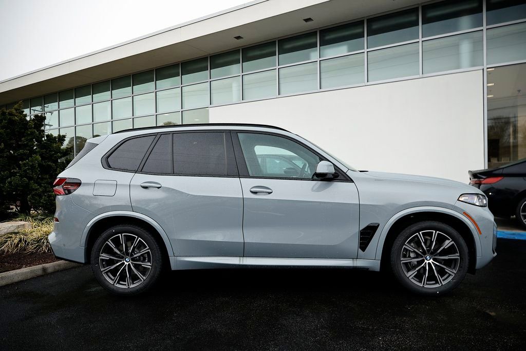 New 2026 BMW X5 xDrive40i AWD/4WD image 4