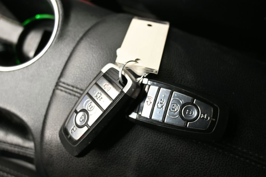 Used 2019 Ford Mustang Premium RWD image 28