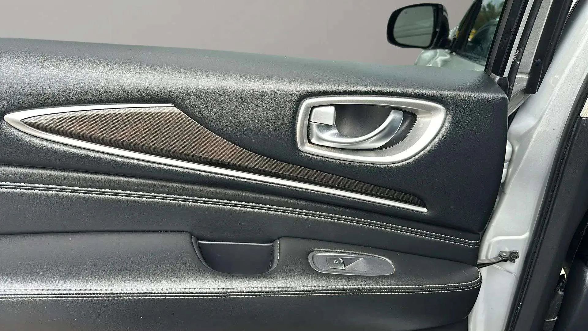 Used 2019 INFINITI QX60 Pure image 18