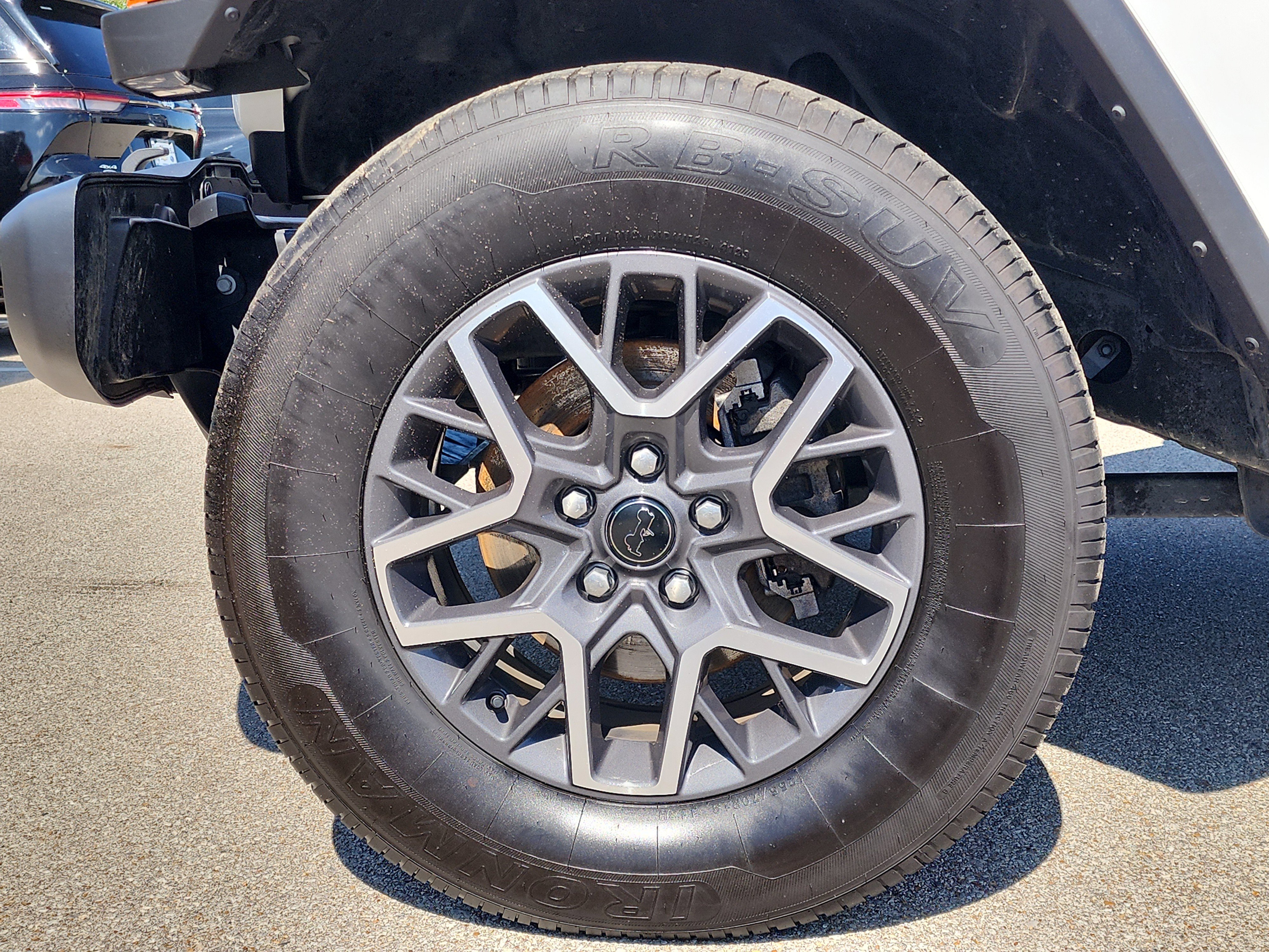 Used 2024 Jeep Wrangler Sahara image 9