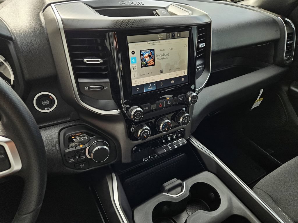 New 2026 RAM 1500 Express AWD/4WD image 16