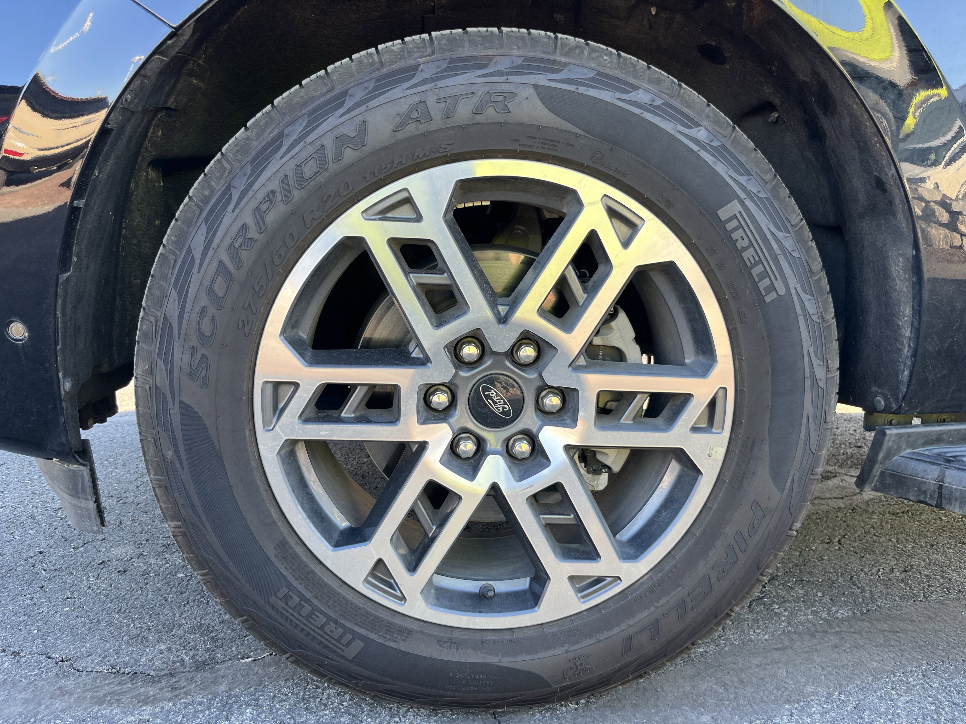 Used 2025 Ford Expedition Active image 13