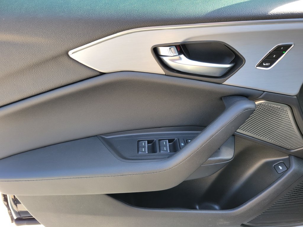 Used 2023 Acura TLX w/ Technology Package FWD image 16