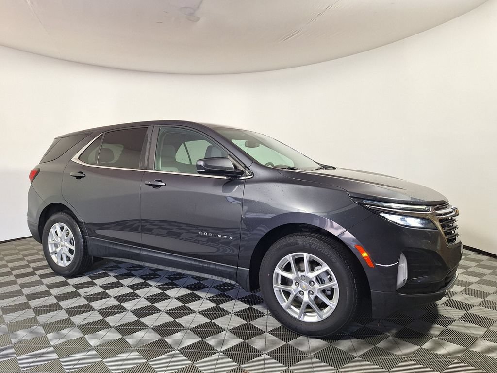 Used 2022 Chevrolet Equinox LT FWD image 3