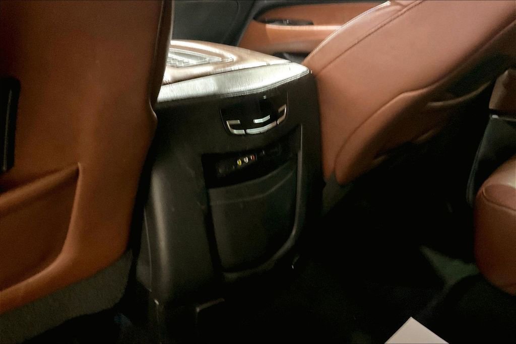 Used 2015 Cadillac Escalade ESV Premium image 34
