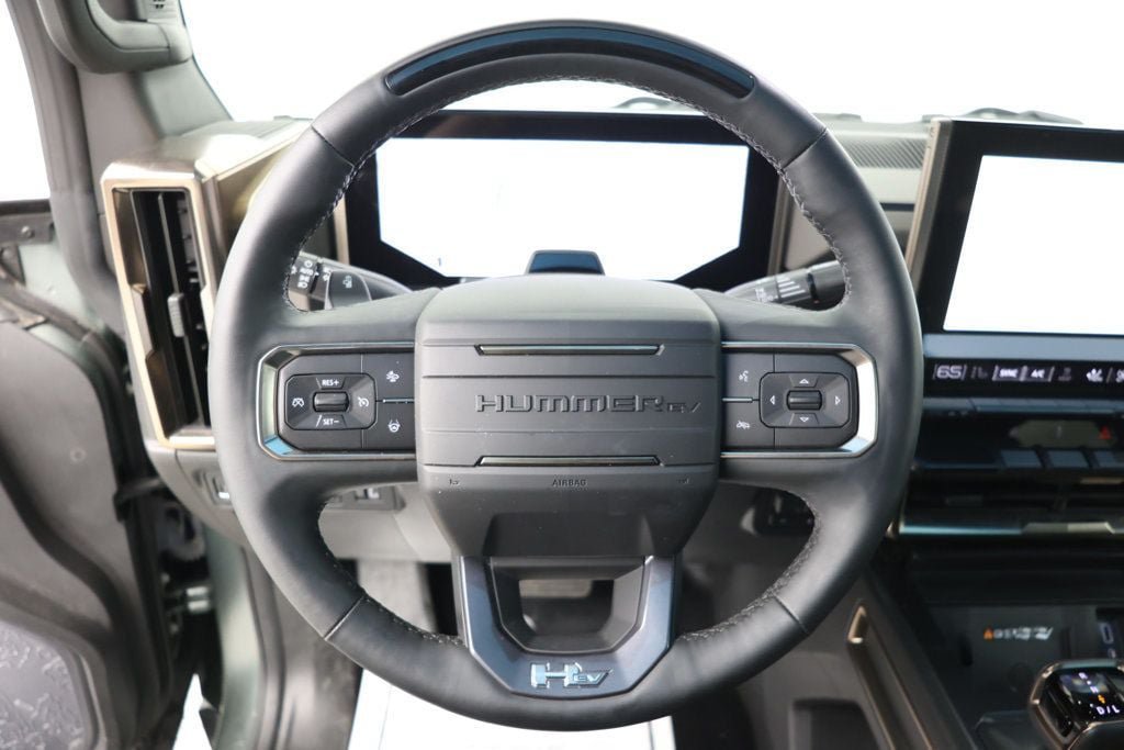 Used 2024 GMC Hummer EV 3X AWD/4WD image 10