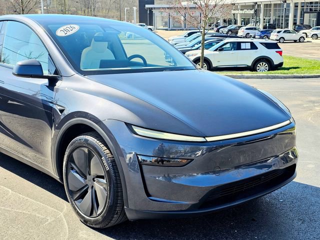 Used 2026 Tesla Model Y Long Range AWD/4WD image 2