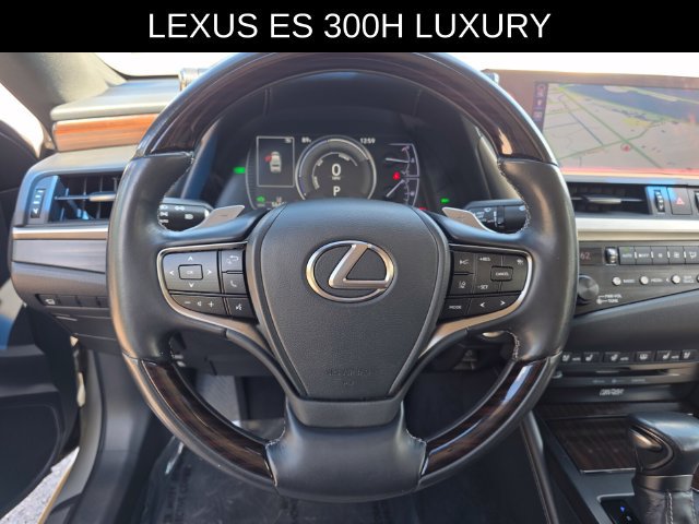 Used 2019 Lexus ES 300h w/ Accessory Package 2 FWD image 27