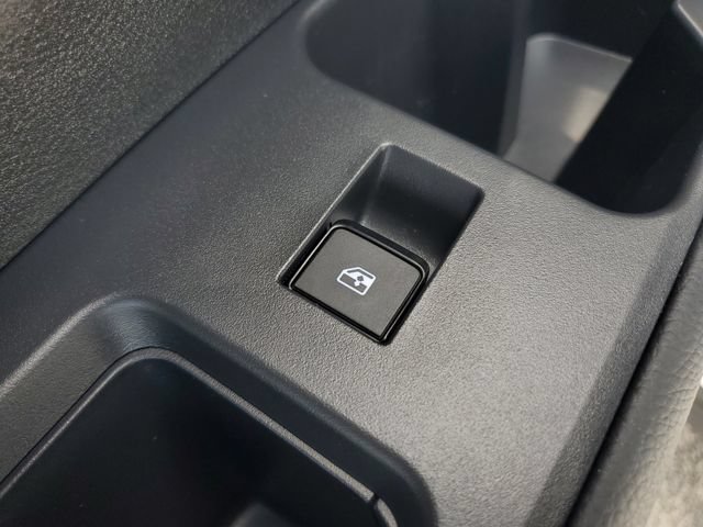 Used 2026 Nissan Pathfinder SV FWD image 16