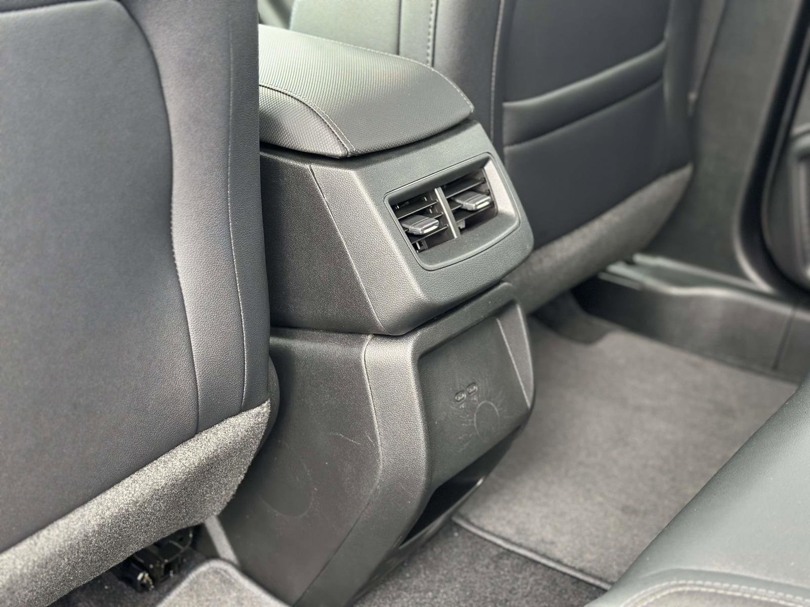 New 2026 Chevrolet Equinox EV LT image 9