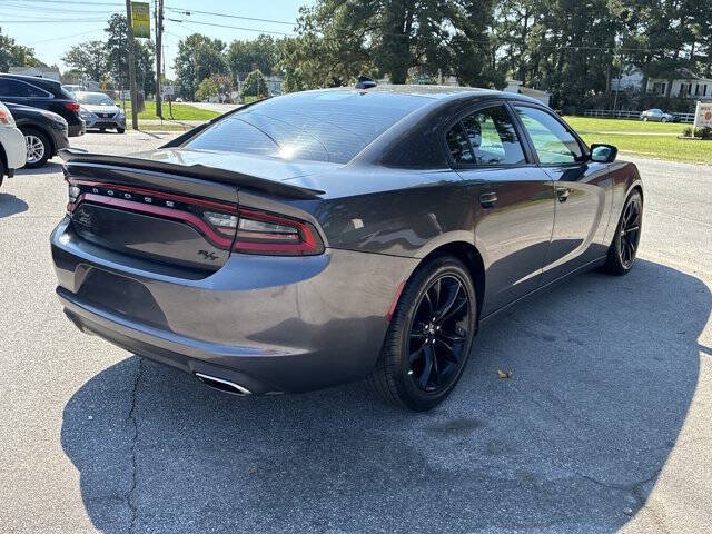 Used 2017 Dodge Charger R/T w/ Blacktop Package RWD image 3