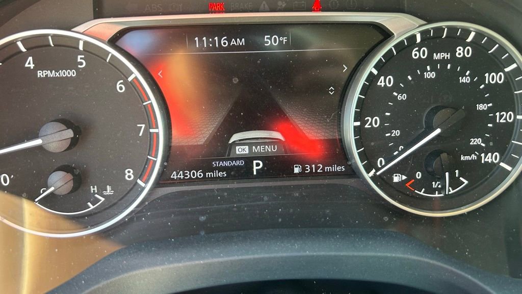 Used 2023 Nissan Rogue SV image 16