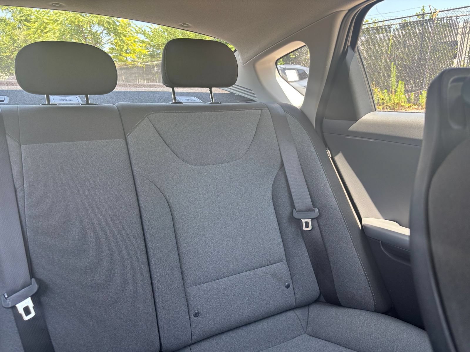 Used 2025 Kia K4 FWD image 32