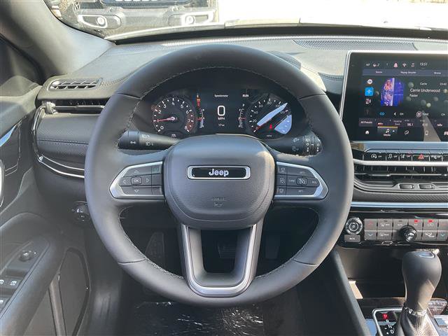 New 2026 Jeep Compass Limited image 11