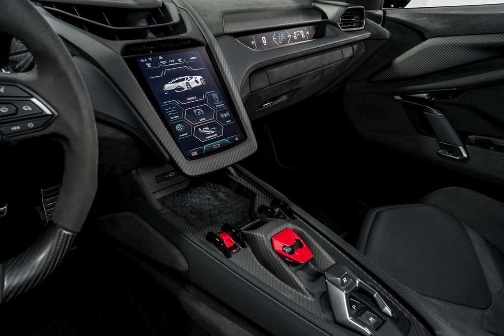 Used 2024 Lamborghini Revuelto image 22