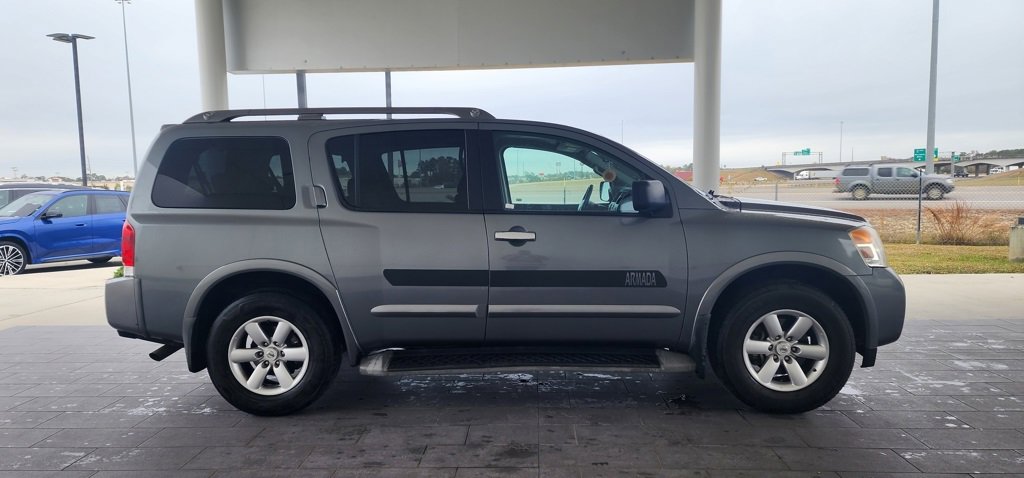 Used 2015 Nissan Armada SV image 5
