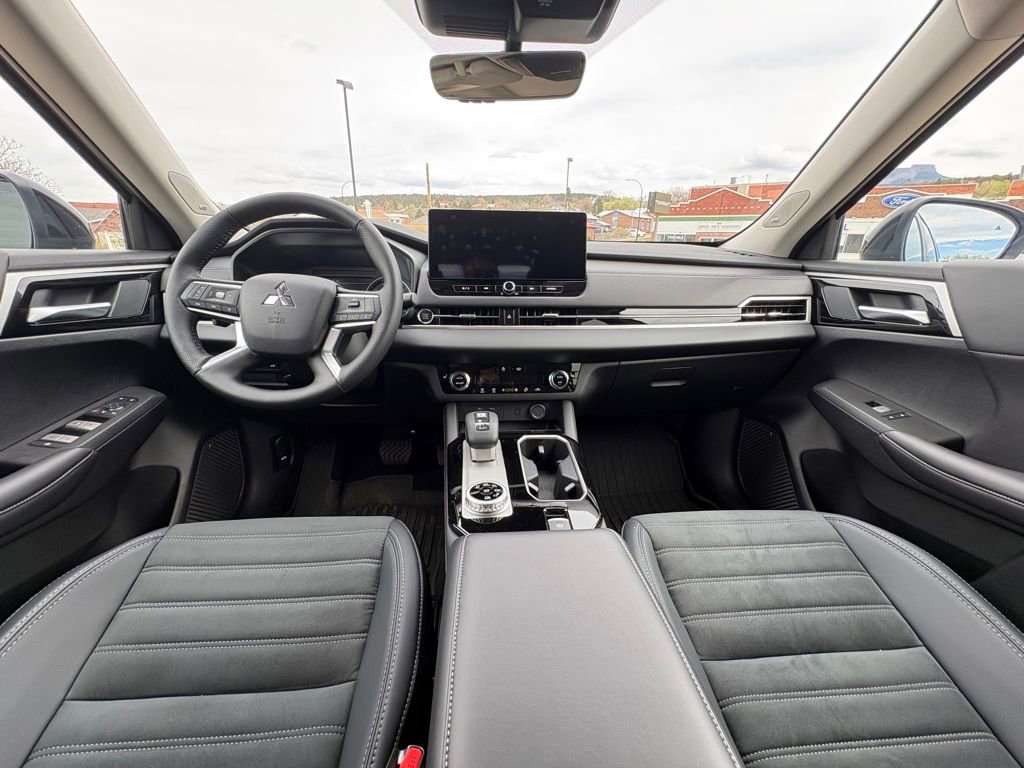 Used 2026 Mitsubishi Outlander Trail Edition image 21
