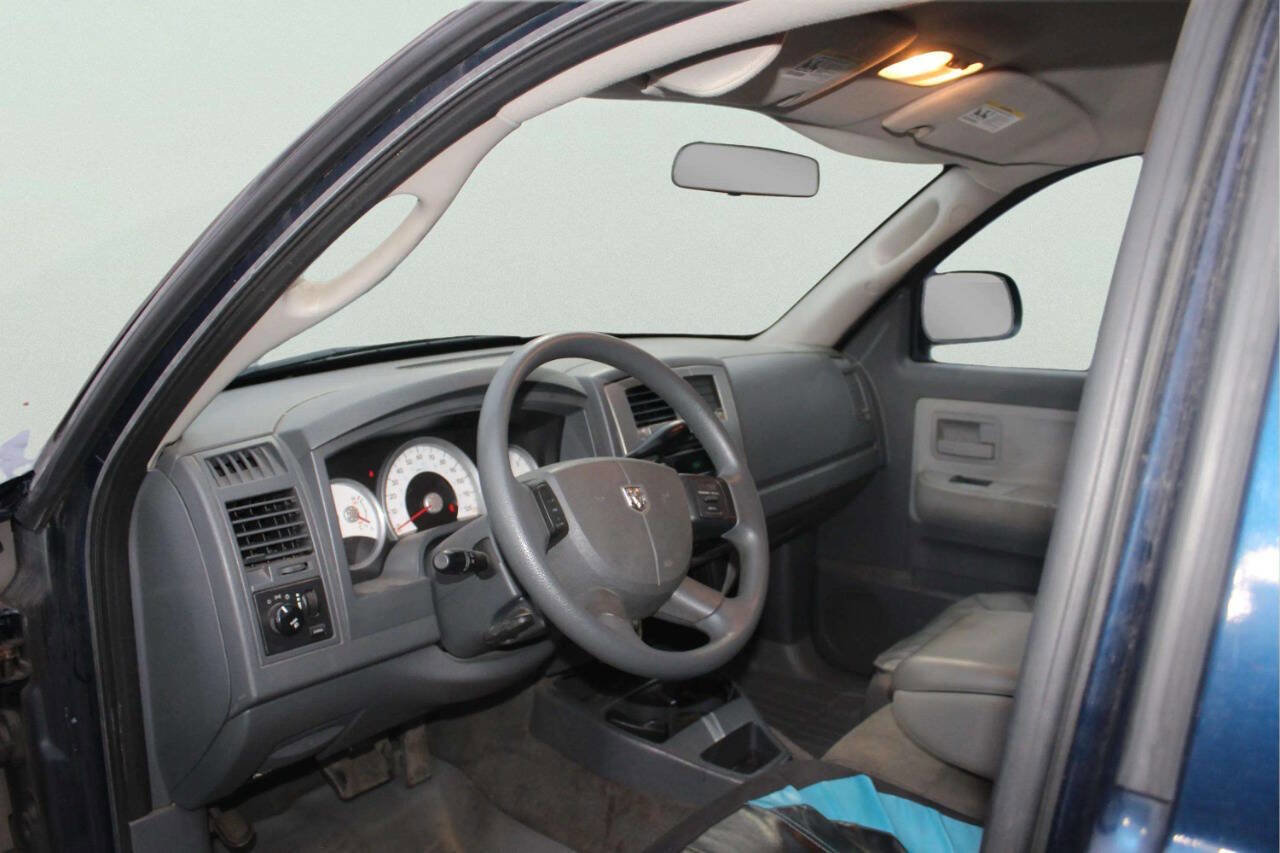 Used 2006 Dodge Dakota SLT w/ Trailer Tow Group RWD image 5