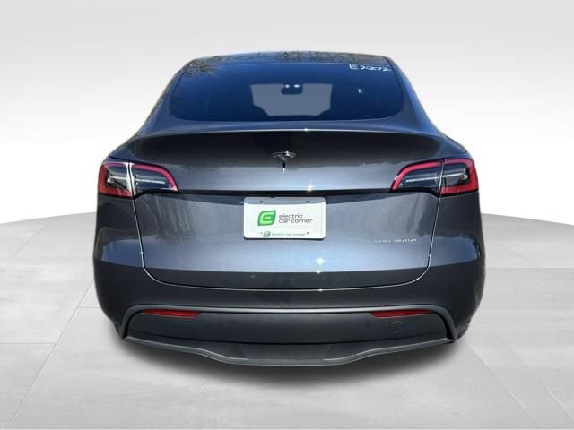 Used 2023 Tesla Model Y Long Range image 7