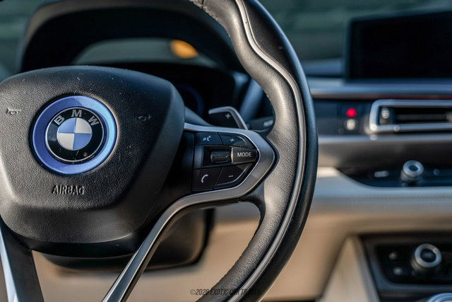 Used 2016 BMW i8 image 20