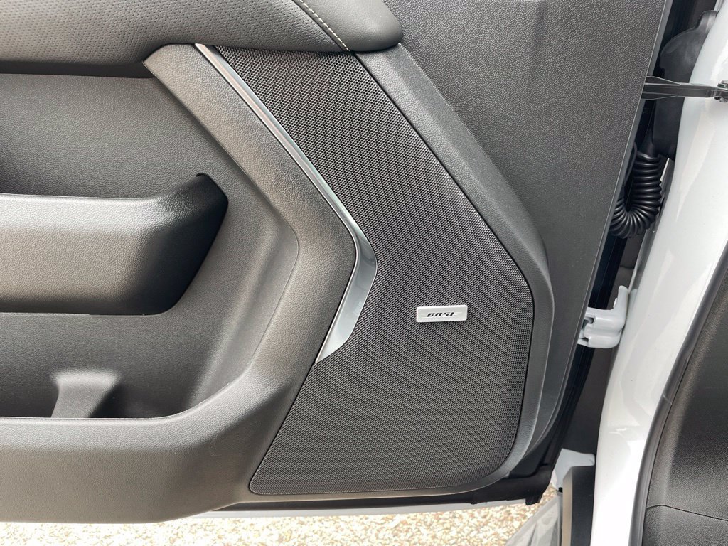 New 2026 Chevrolet Suburban Premier AWD/4WD image 18