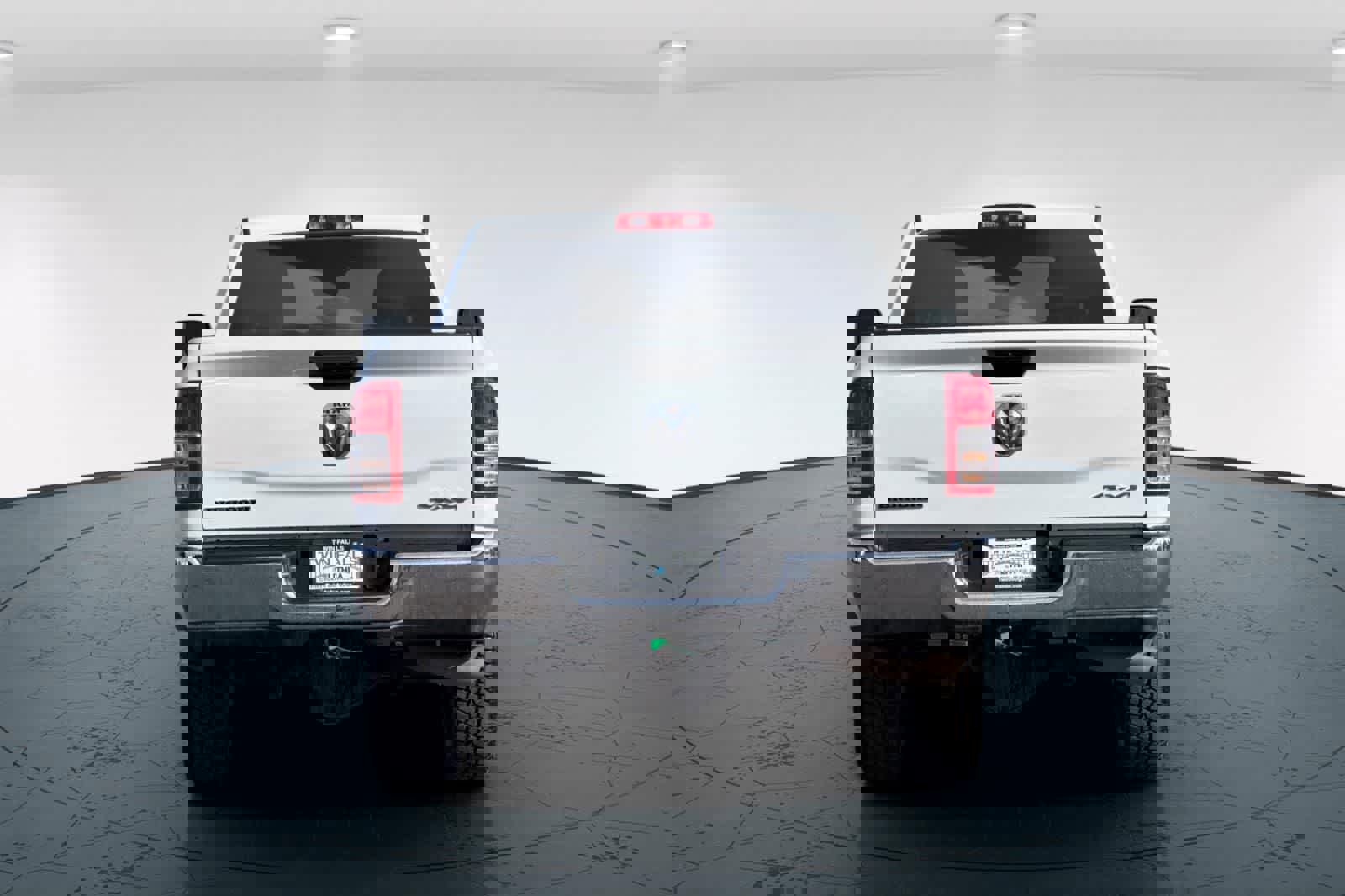 Used 2024 RAM 3500 Big Horn AWD/4WD image 7