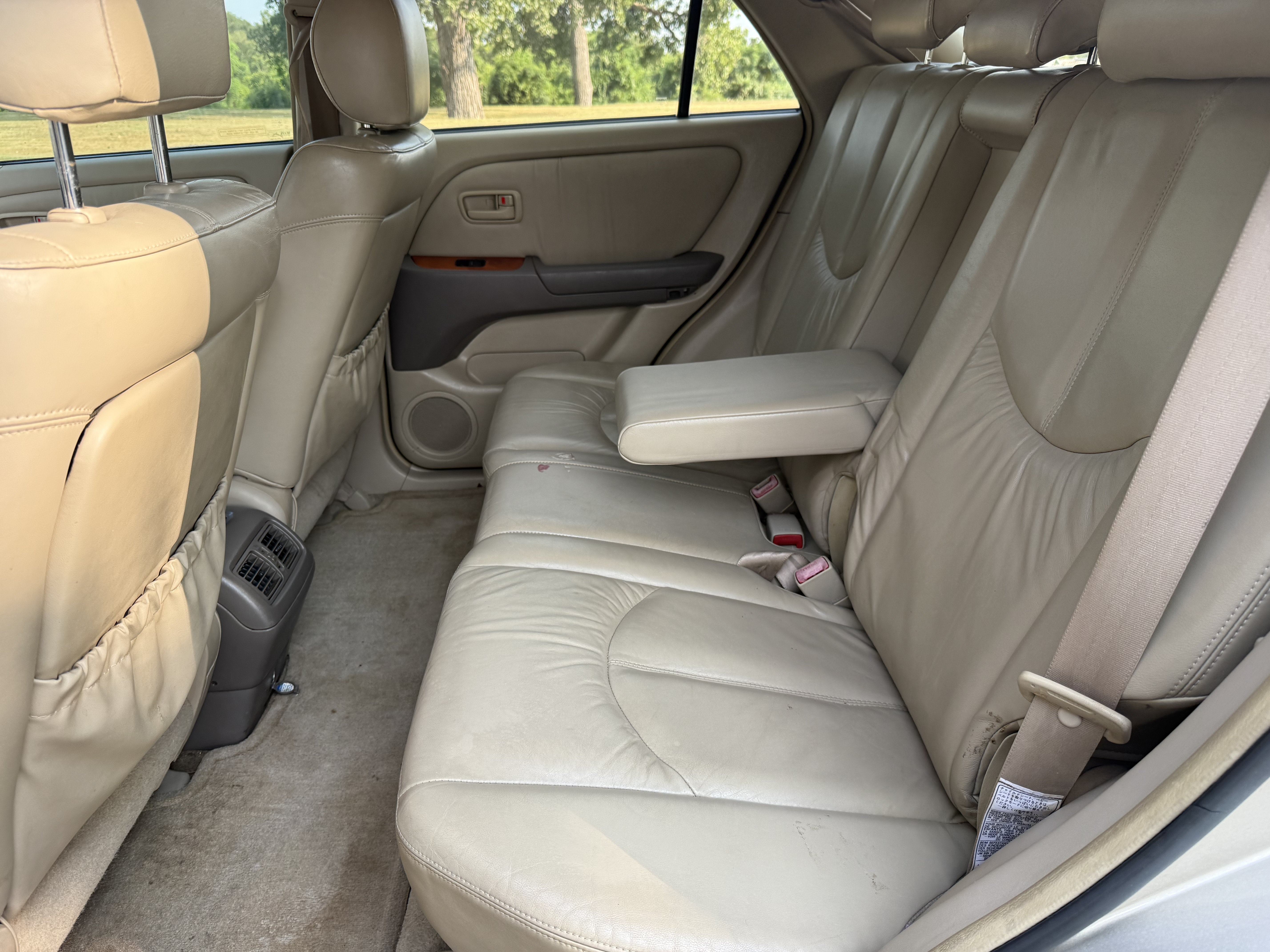 Used 1999 Lexus RX 300 w/ Premium Pkg FWD image 13