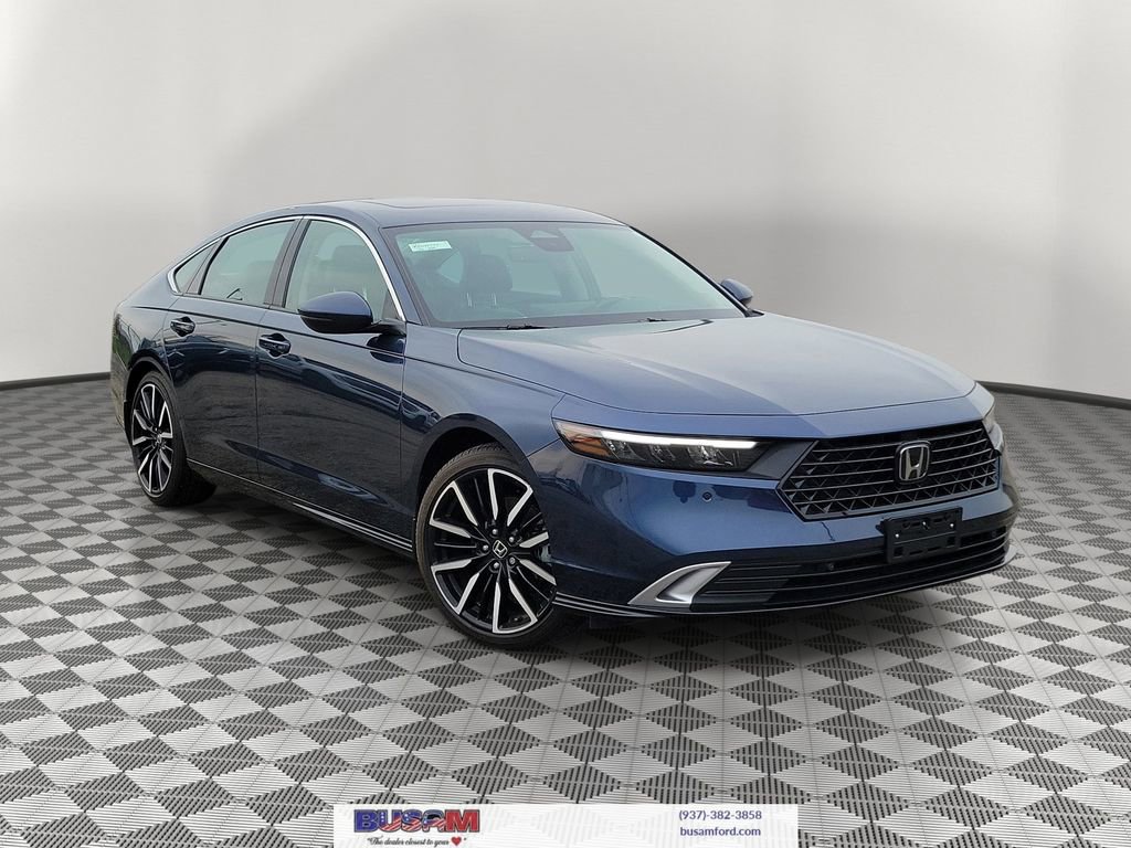 Used 2024 Honda Accord Touring image 1