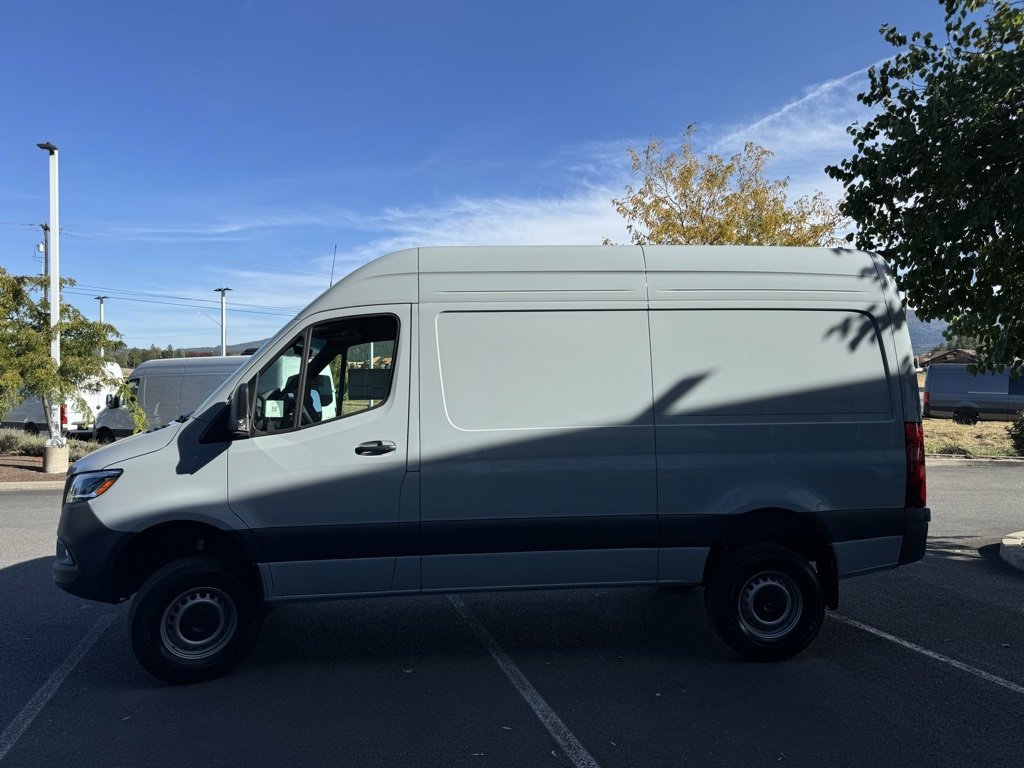 New 2025 Mercedes-Benz Sprinter 2500 image 3
