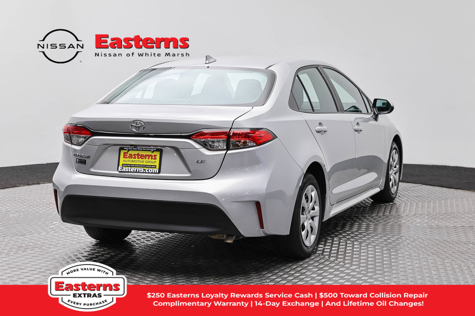Used 2023 Toyota Corolla LE FWD image 5