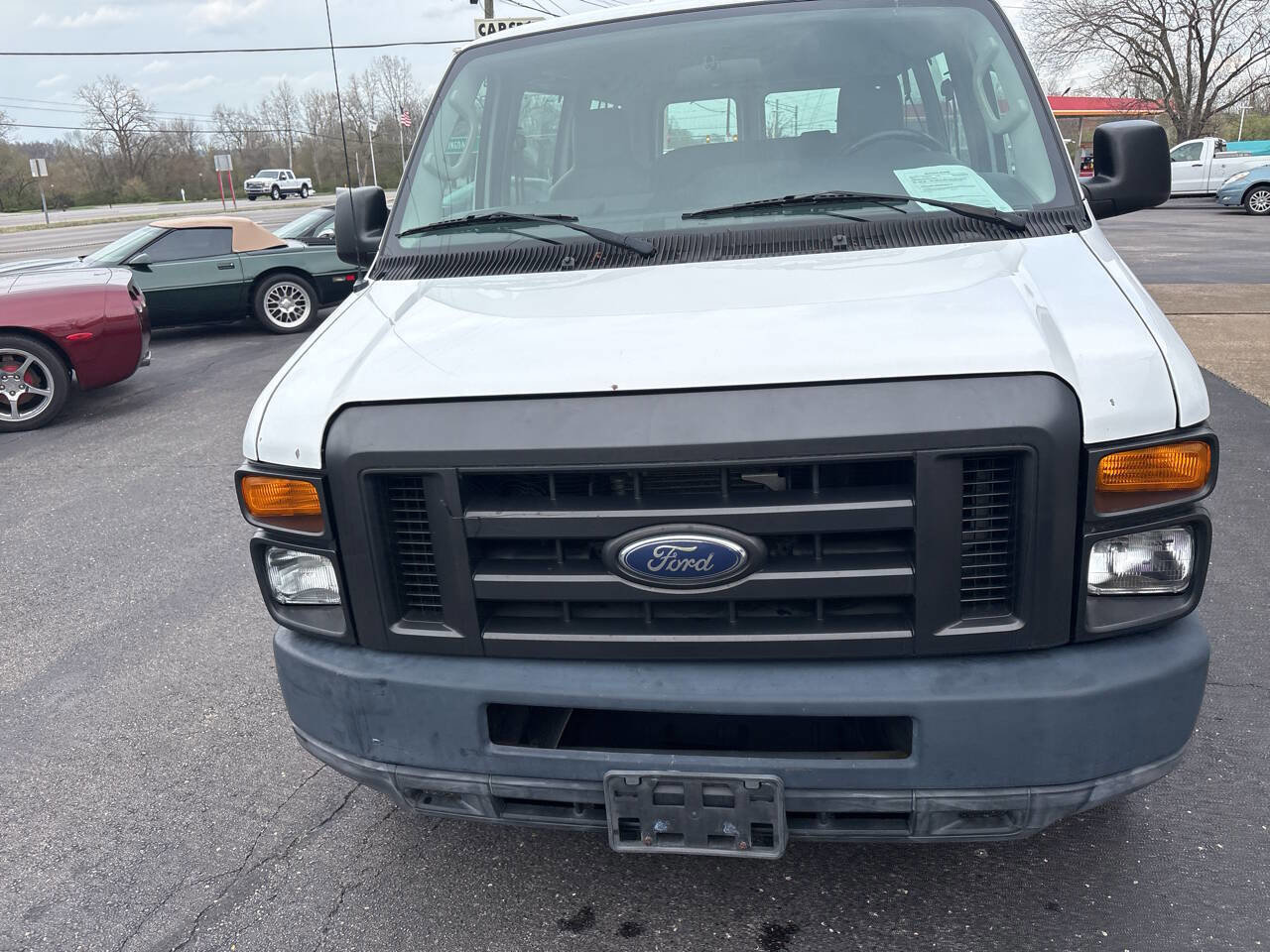 Used 2011 Ford E-150 and Econoline 150 Wagon w/ PWR Windows & Locks Group RWD image 8