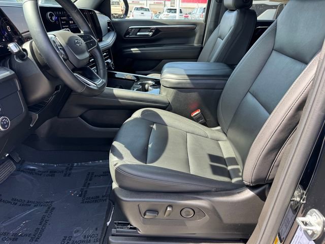 Certified 2025 Chevrolet Suburban Z71 image 18