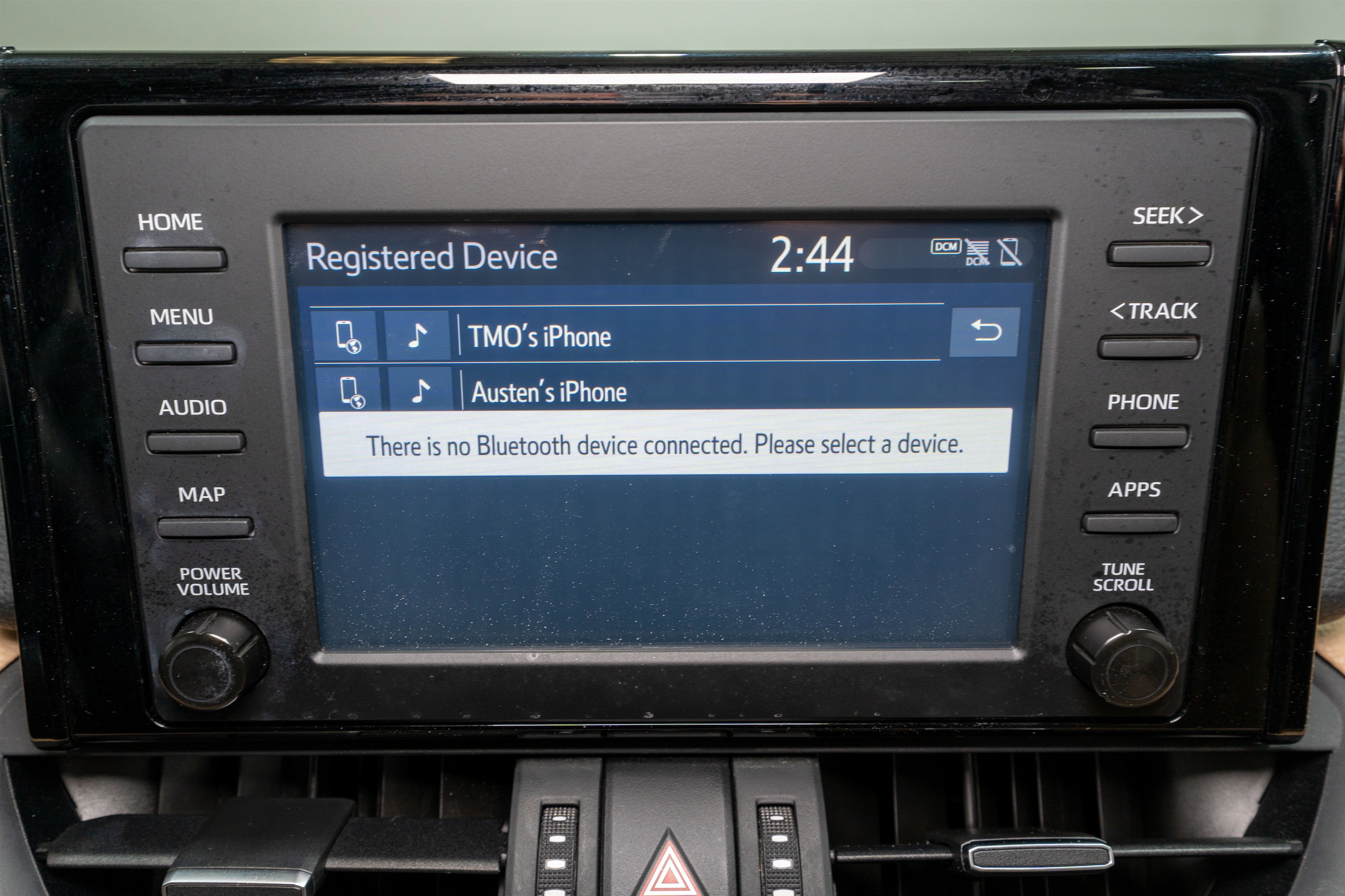 Used 2019 Toyota RAV4 XLE Premium image 19