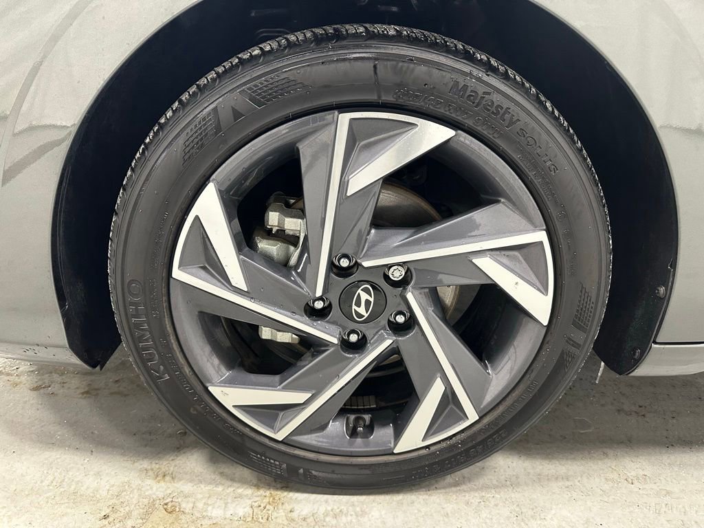 Used 2025 Hyundai Elantra Sport image 59