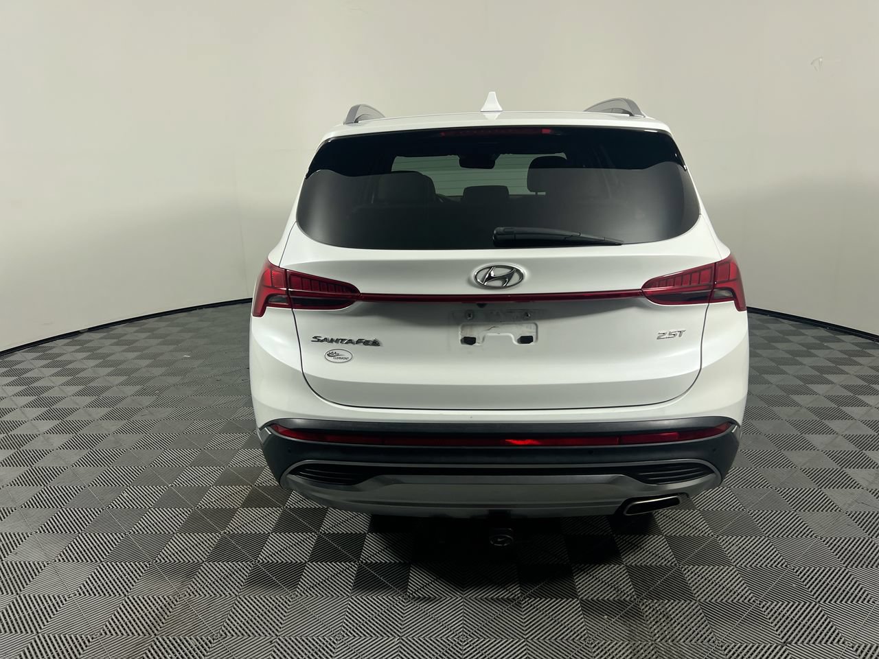 Used 2022 Hyundai Santa Fe Limited FWD image 4